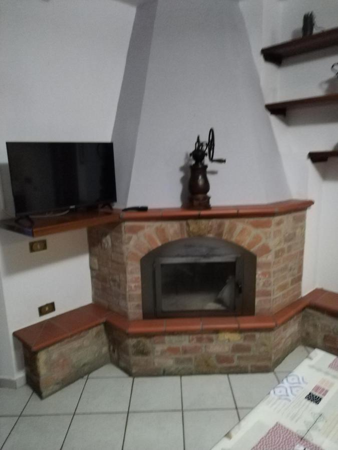 Ferienwohnung Casa Isidora Acquaviva  Exterior foto